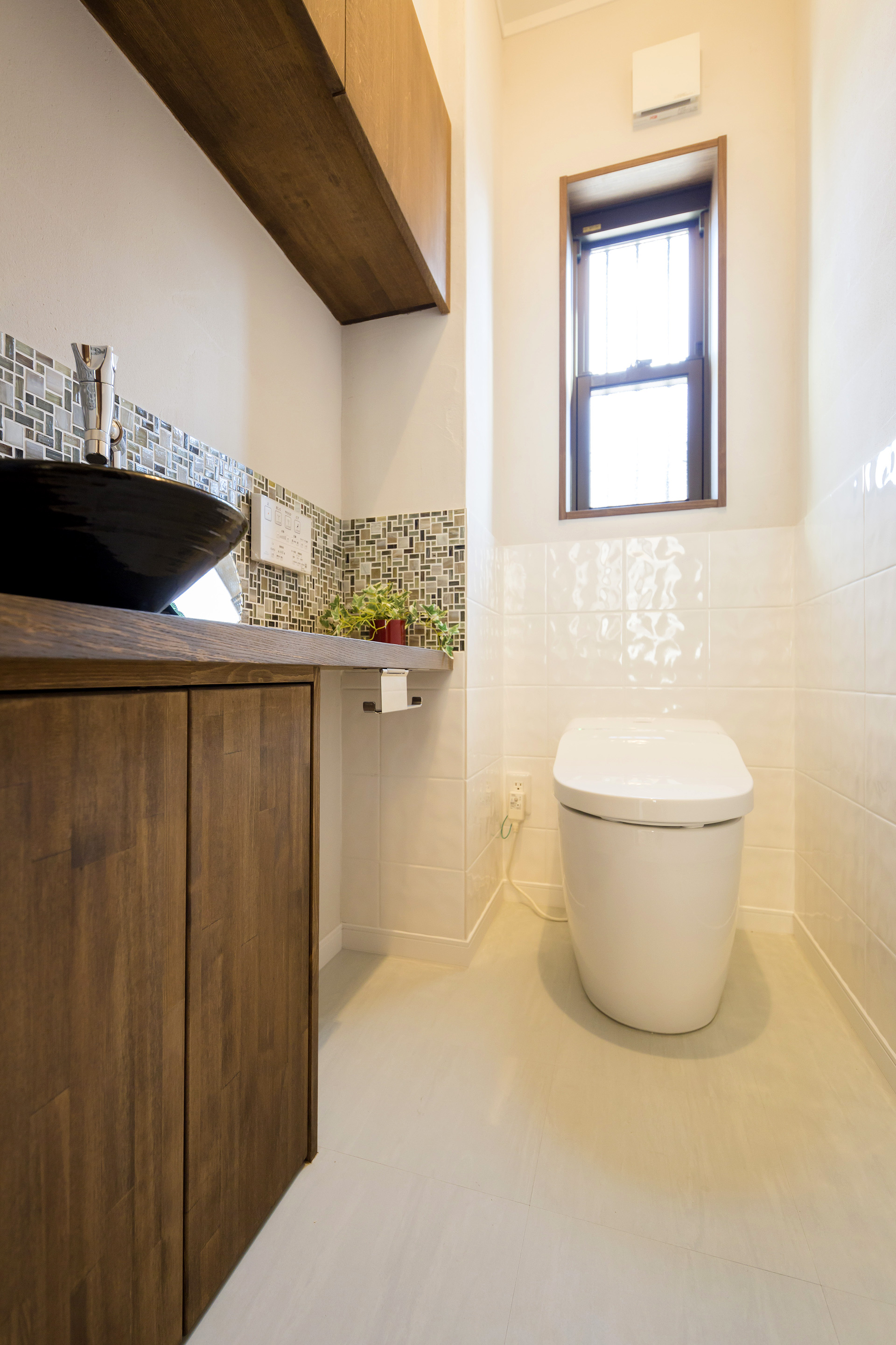 西尾様邸main_1Fトイレ_01.jpg